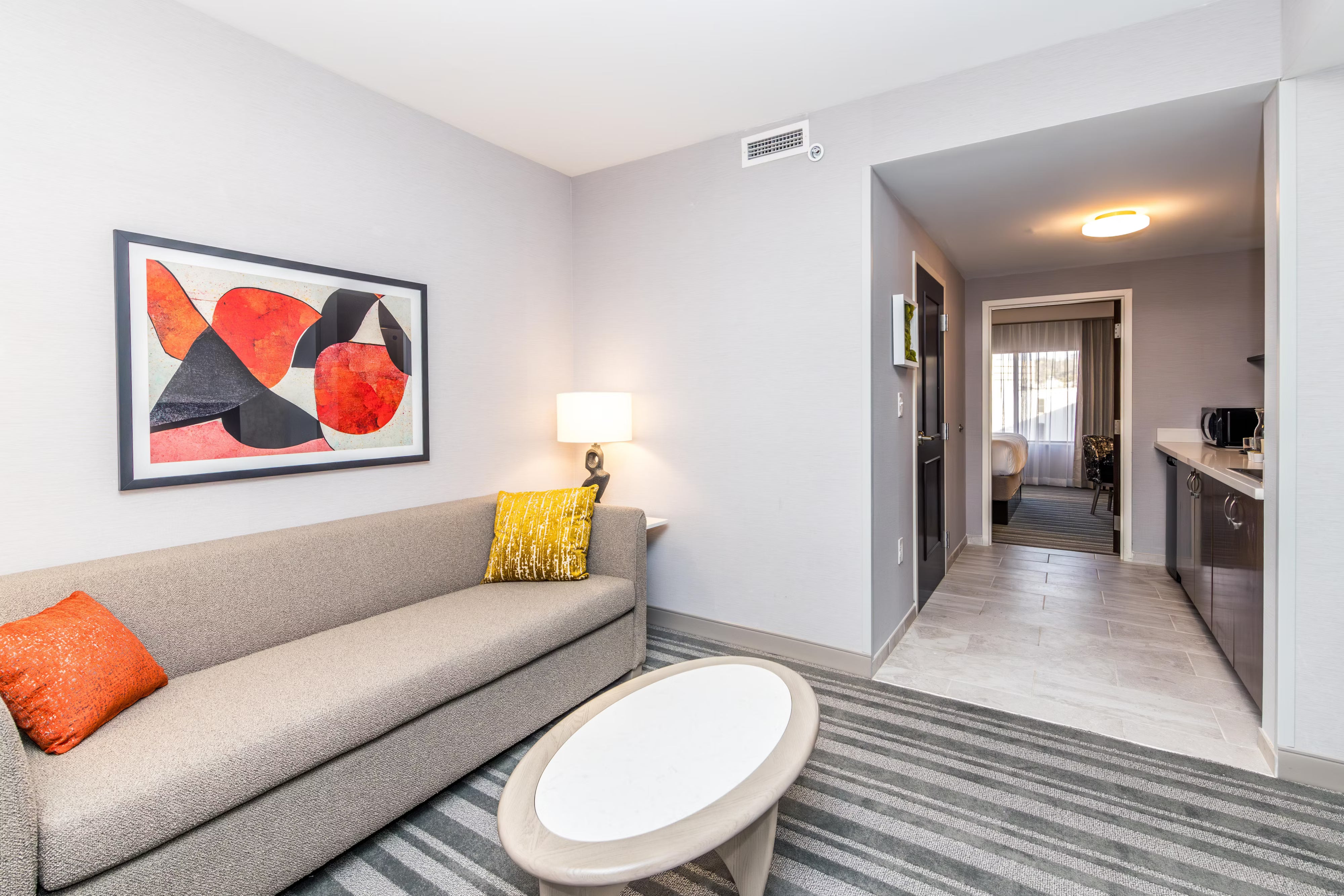 Voco The Clair Cincinnati Downtown Corner Suite